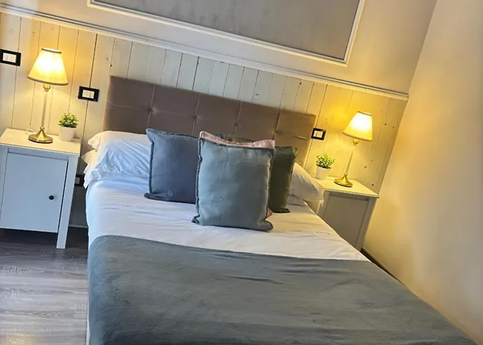Vatican Living 4*